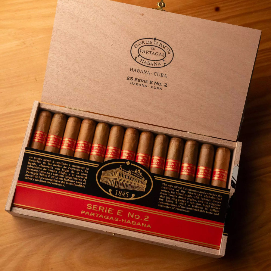 Charuto Partagas Serie E2 Fernando de Noronha